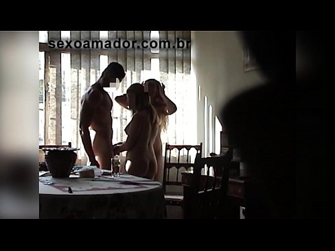 ❤️ Amigos sexuais convidam um homem gigante e uma ménage à trois com ele Sexo vídeo em nós pt-br.xxxpornolive.ru ☑